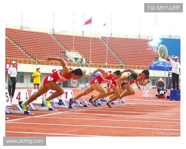 跳水运动的魅力与挑战:从技术细节到心理素质的全面解析 跳水运动的魅力与挑战:从技术细节到心理素质的全面解析