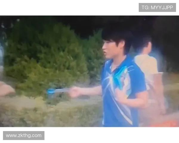 张伟专访：从青涩少年到足球明星的成长之路回顾