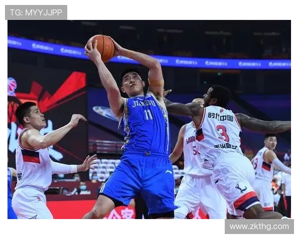 吴冠希:从青年才俊到篮球明星的成长之路与奋斗历程